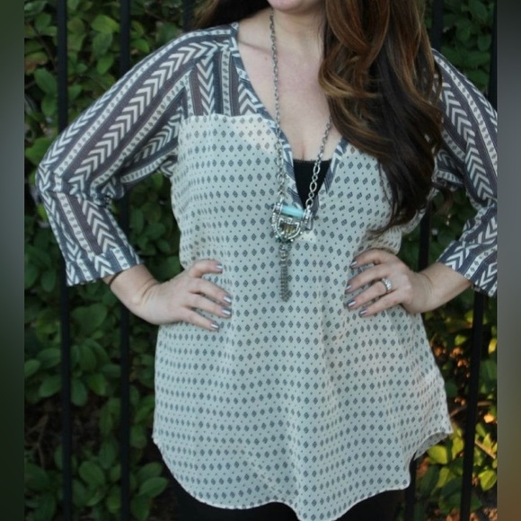 Gentle Fawn Tops - NWT Gentle Fawn Solitude Cream and Black Relaxed Buttoned Blouse Boho‎